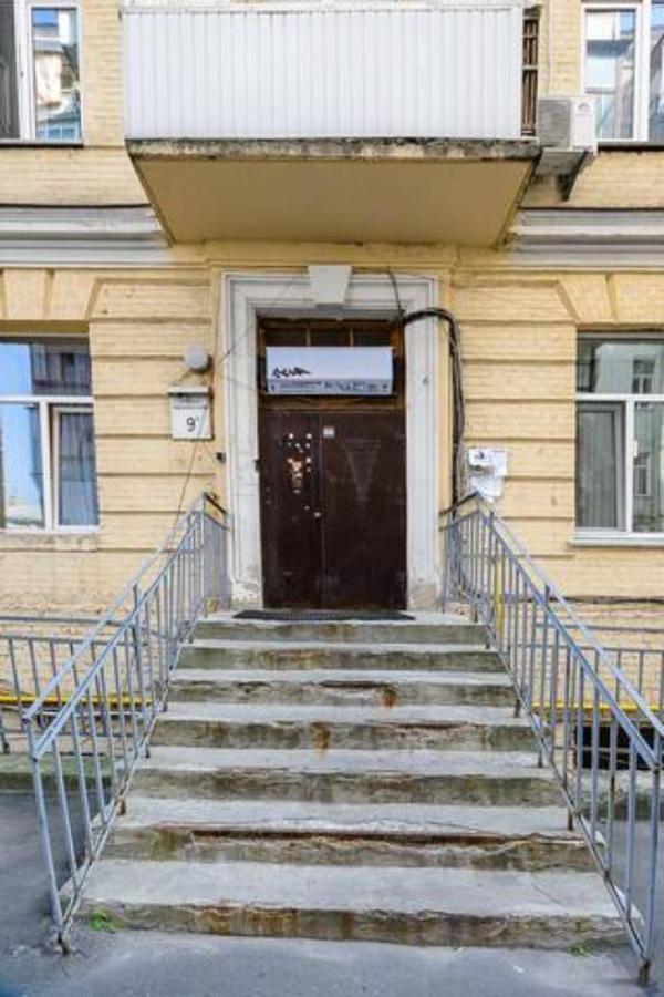 Comfortable Apartment On Mikhaylovskiy Lane キエフ エクステリア 写真