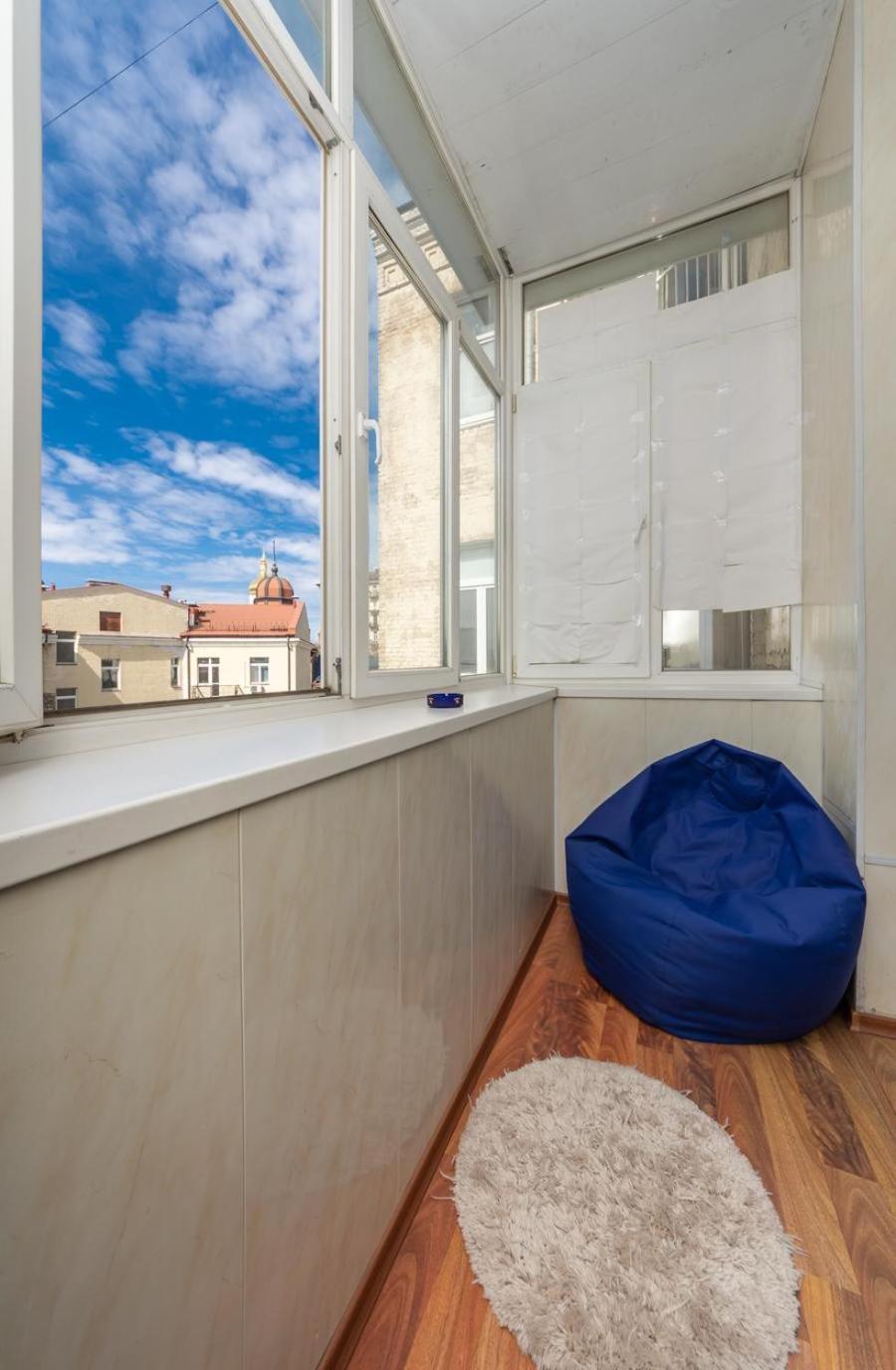 Comfortable Apartment On Mikhaylovskiy Lane キエフ エクステリア 写真